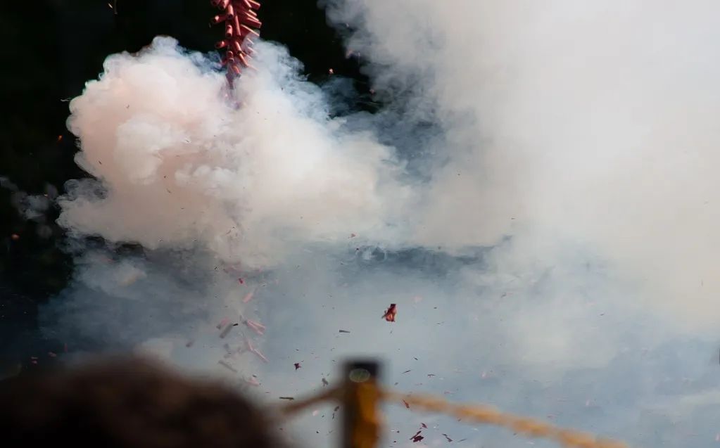 煙花爆竹小貴，污染大氣添累贅插圖1