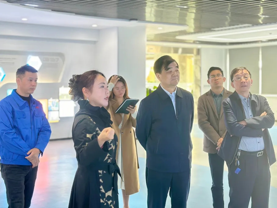 江蘇省環保產業研究會陳蒙蒙會長、陳志鵬副會長一行蒞臨協昌環保考察調研插圖2 江蘇省環保產業研究會陳蒙蒙會長、陳志鵬副會長一行蒞臨協昌環保考察調研插圖2